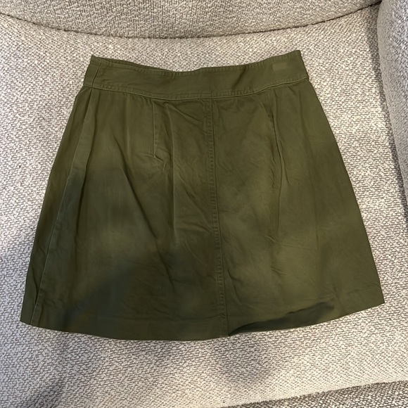 Madewell green mini skirt - size 2 - Picture 3 of 5
